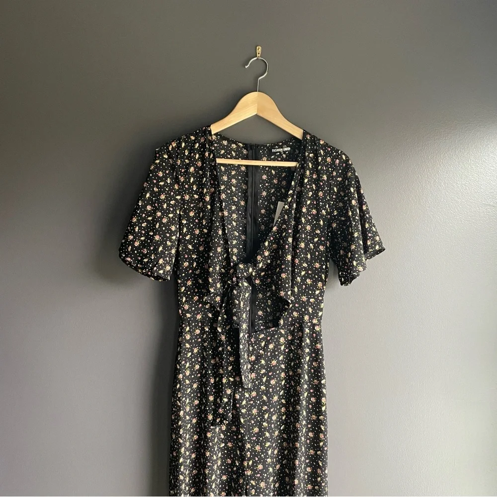 Asos Fashion Union Tall Tie Front Jumpsuit in Floral NWT - 4 Tall - Picture 6 of 9